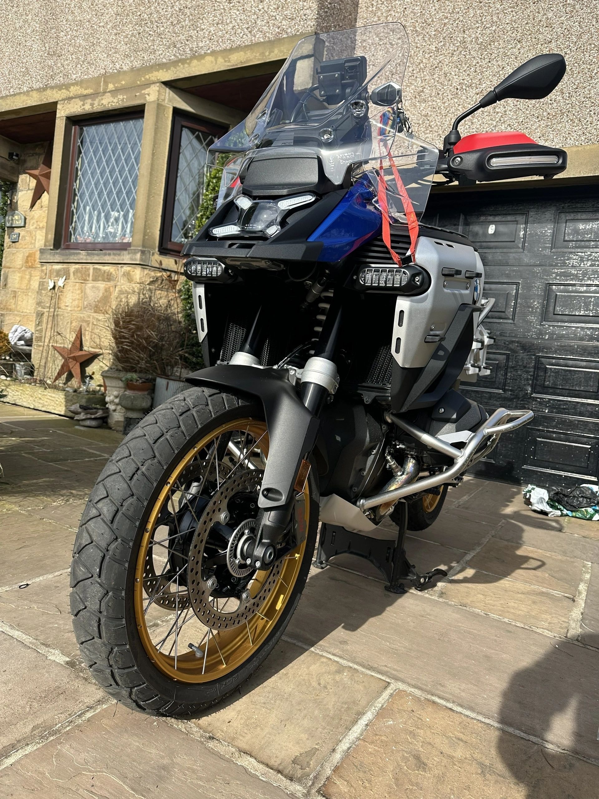 Adventure motorcycle — 12V accessories & USB charging